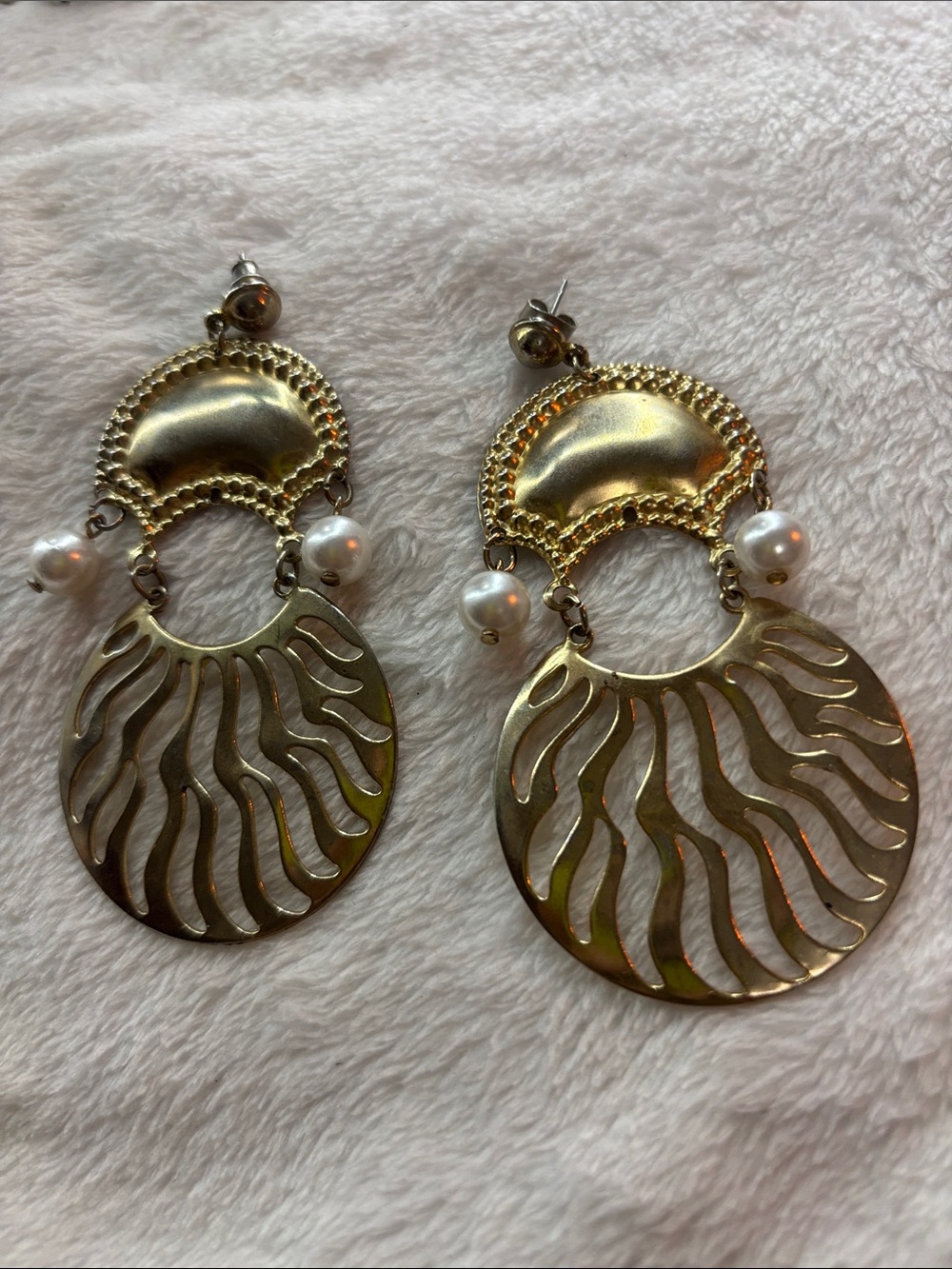 Gold Drop Filigree Earrings with Pearl Accents